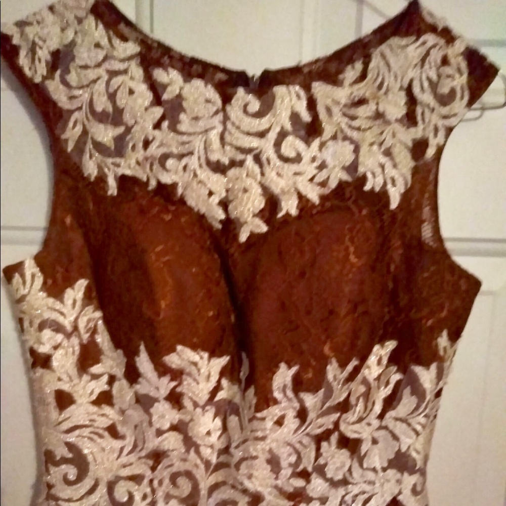 Formal Dress - Picture 3 of 4